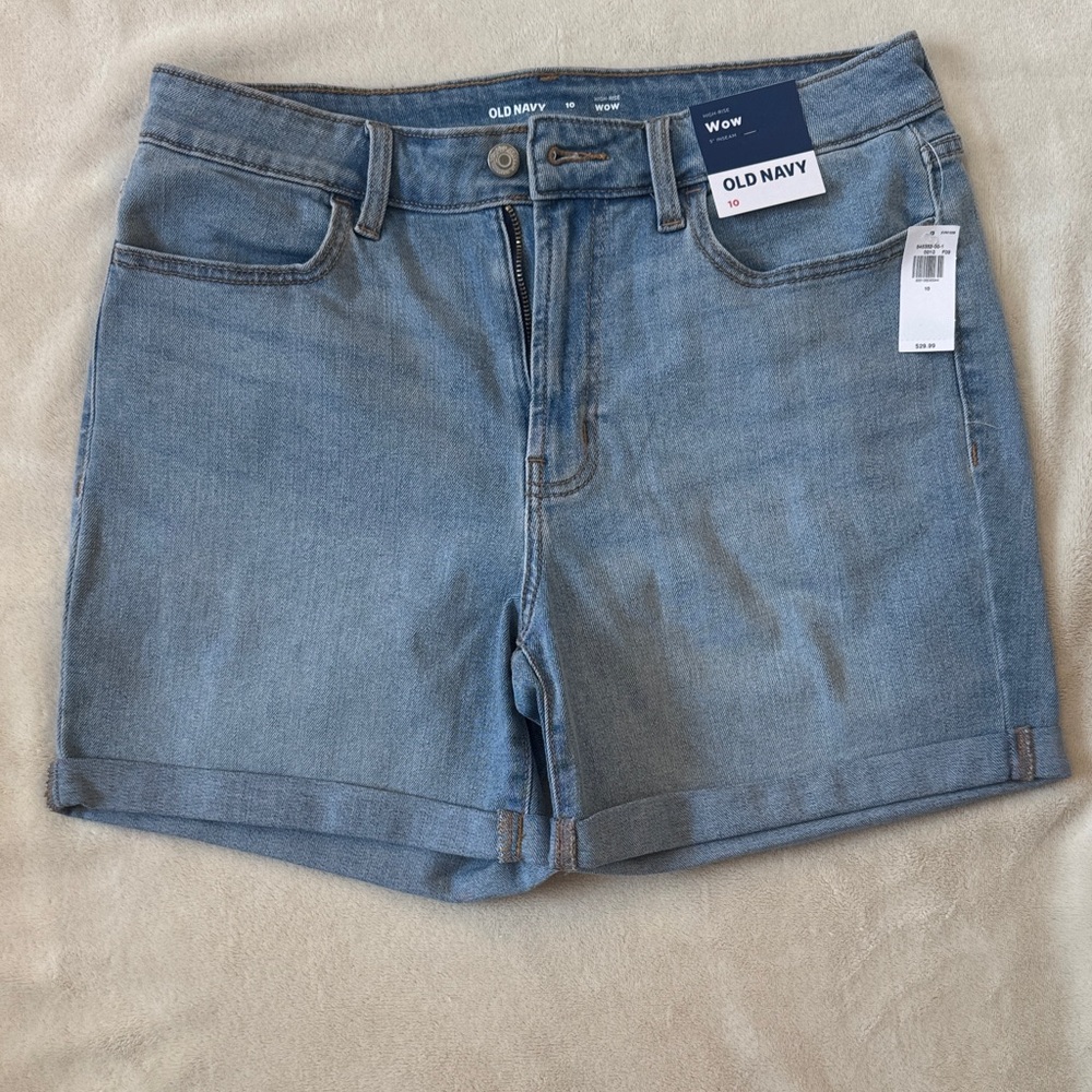 Old Navy Women's Light Wash Denim Cuffed Shorts